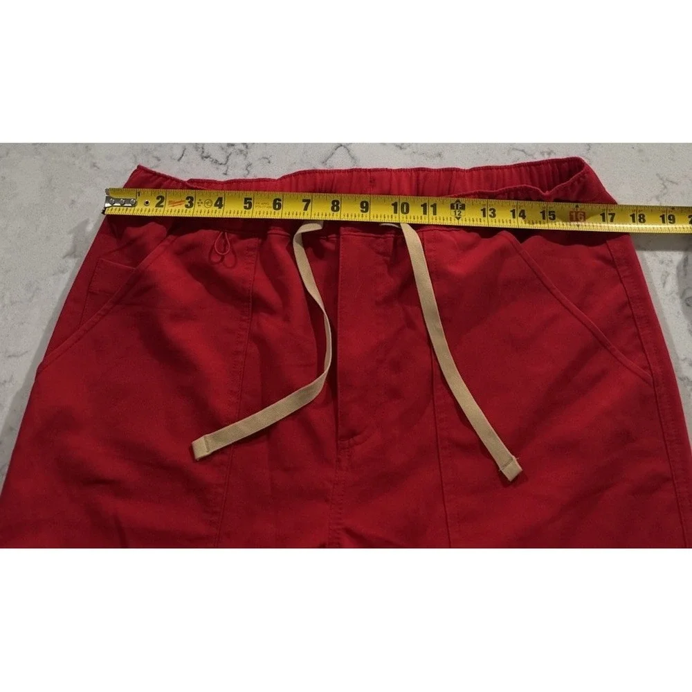 FIGS Cairo Cargo Scrub Pants Mens Medium Red Stretch Straight Leg M21SW2052
